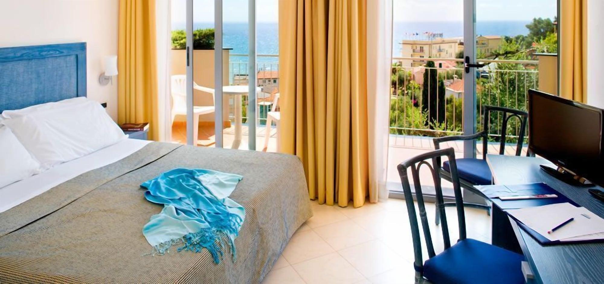 Hotel Metropol دْيانو مارينا المظهر الخارجي الصورة